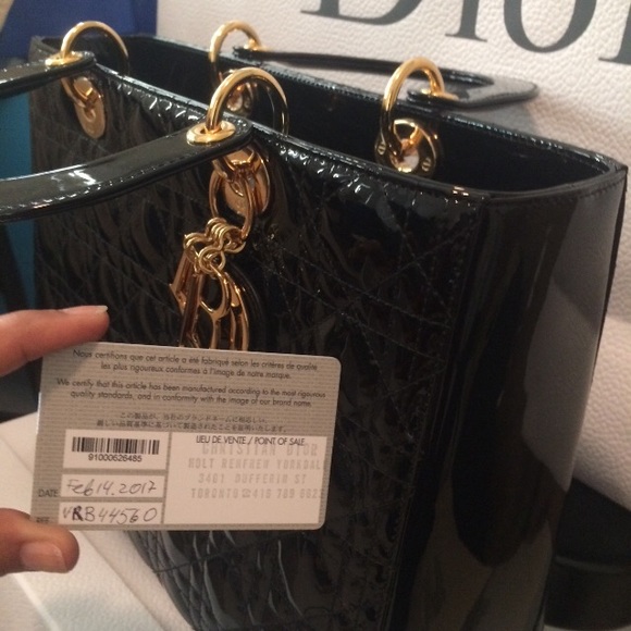 Ladi Dior Bag - Picture 4 of 7